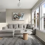Arctic Homes - 4* ترومسو