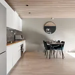 Arctic Homes - شقة فندقية 4*